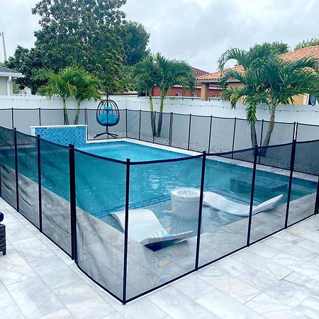 Lux Backyard/Heated Pool/Everglades/Speedway/Keys! Miami Exterior photo