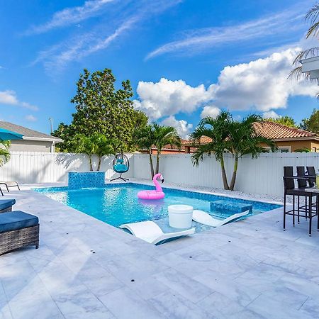 Lux Backyard/Heated Pool/Everglades/Speedway/Keys! Miami Exterior photo