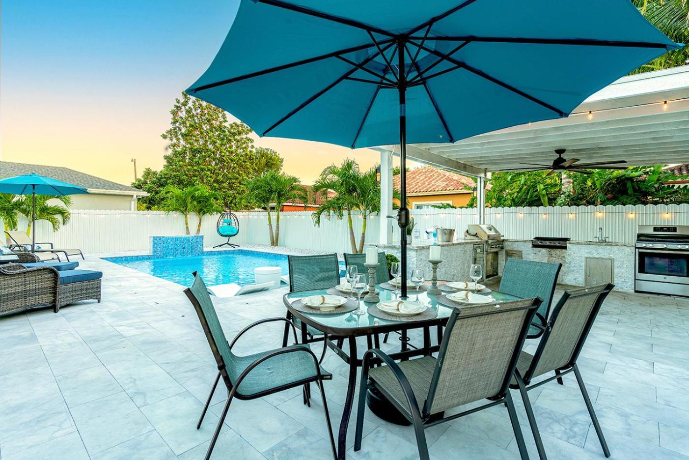 Lux Backyard/Heated Pool/Everglades/Speedway/Keys! Miami Exterior photo